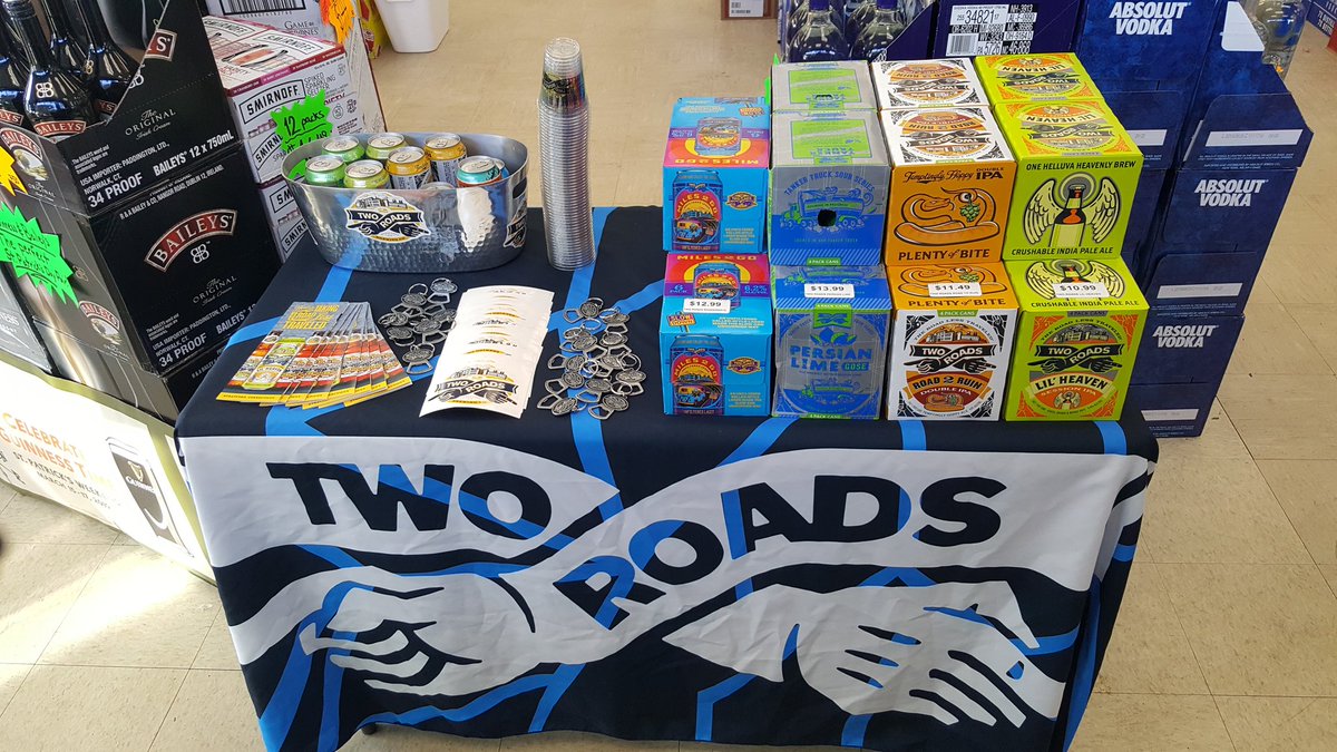 TweetzPeters's tweet photo. I'll be at @BlanchardRevere until 7 pm sampling 4 different brews! #craftbeer #beertasting #road2heaven #road2hell https://t.co/q7kGIrM6t5
