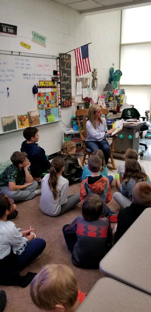 blairmlindsey's tweet photo. I was so excited to read to these sweet students last week! ❤️ Miss all of these little loves!  #drseuss @RCESLex1 https://t.co/BSzjWvx3t1