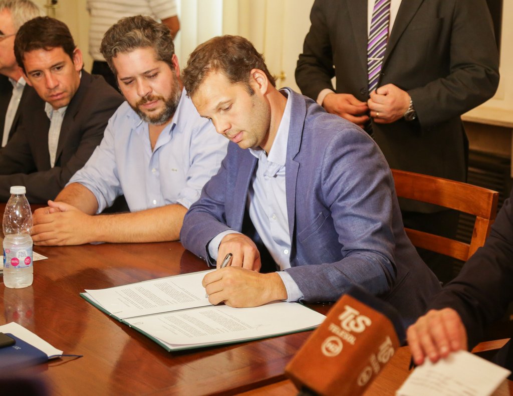 sisanjuanok's tweet image. REFUNCIONALIZARÁN DOS ESTACIONES PARA LA CARGA DE PRODUCTOS AGROINDUSTRIALES
Son las estaciones ferroviarias de #Albardón y #Angaco y la obra se hará con fondos provinciales. El fin es optimizará la conexión entre los lugares d producción y con los centros de acopio y consumo