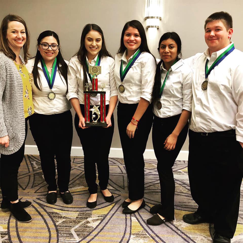 KRHAEF's tweet photo. Kansas ProStart Invitational - Management Competition winners are....
1st place: Maize Career Academy, @MCA266
2nd: Wichita West, @WichitaUSD259
3rd: Garden City High School, @GCHSbuffs
#KSProStart #MadeInProStart https://t.co/Cut73O3erS