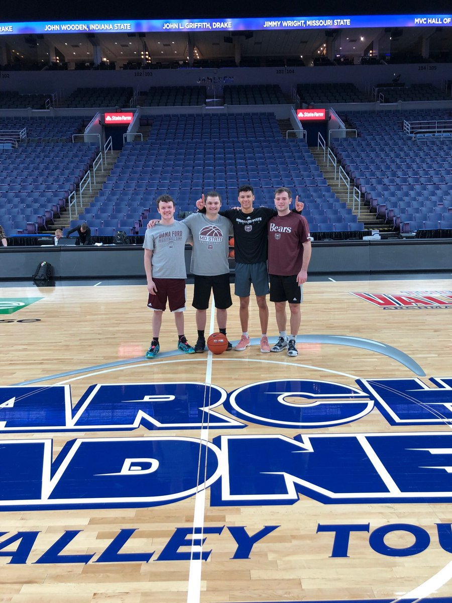 Congrats to <a href="/MOStateManagers/">MO State Managers</a> on winning the #ArchMadness managers tournament today! Way to get your minds right in time for March! #DNMW