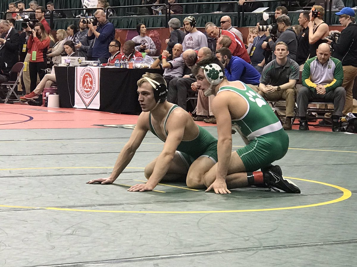 InsideThe360's tweet image. #NewarkCatholic on the mat. @newarkurt