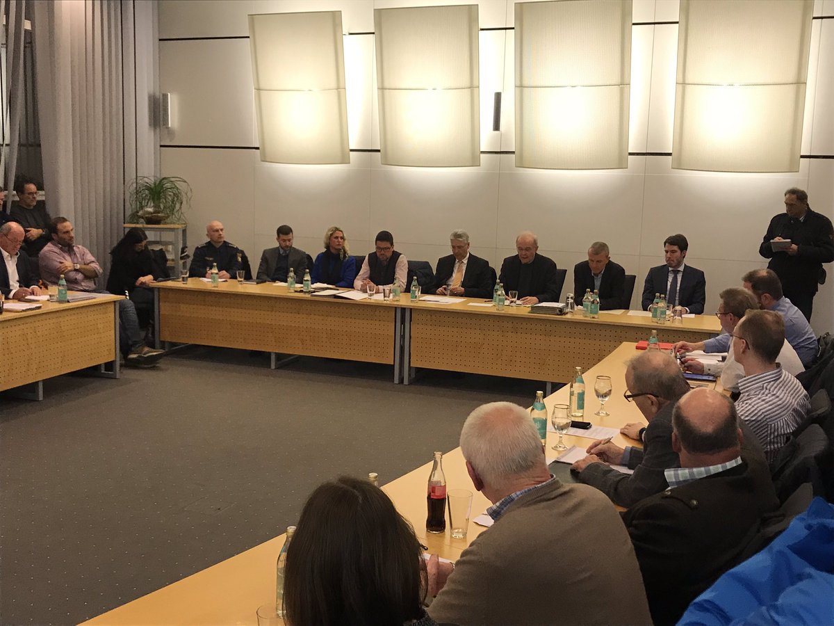 AndrsHrz's tweet photo. Es ist entschieden: in #Mering wird eine Außenstelle des #Ankerzentrum|s #Donauwörth eröffnet. Das erklärte die Regierung von Schwaben. @BR24 @BR_Schwaben https://t.co/9eCbiP18uT