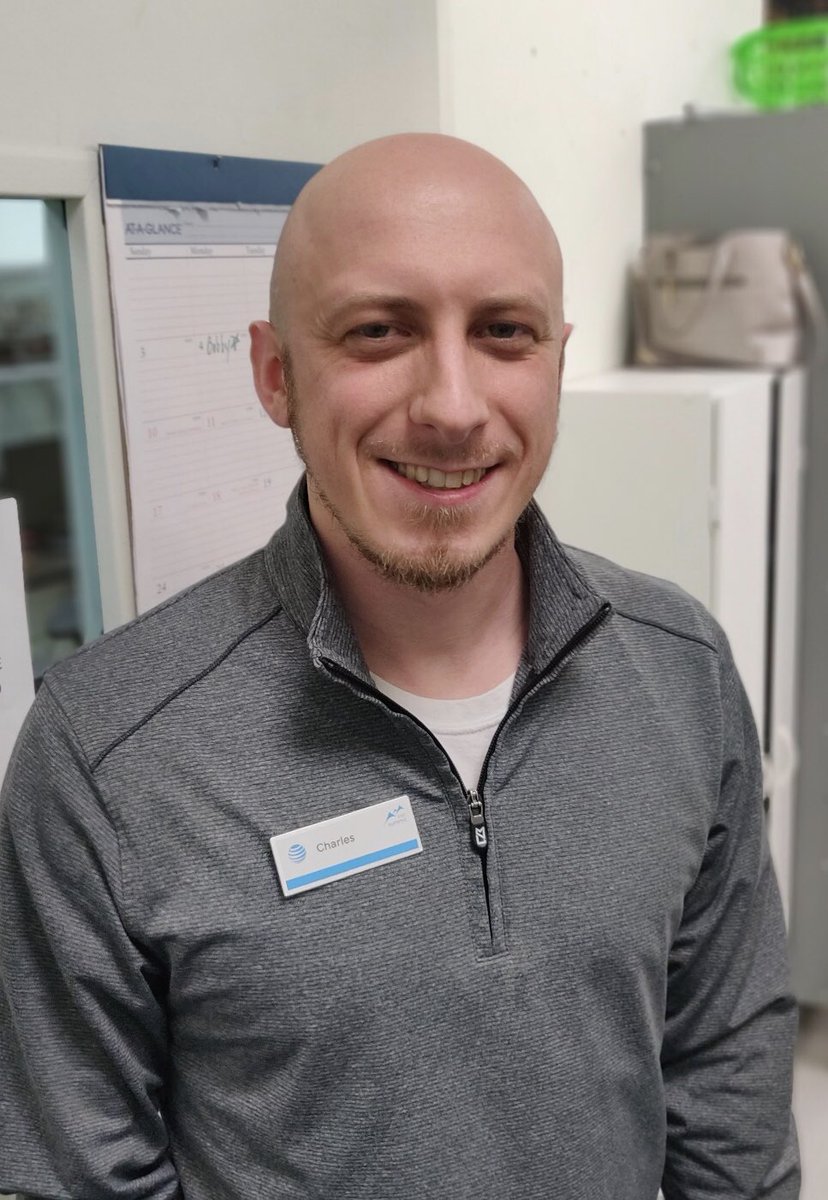 Don_VanHise's tweet image. Charles in Charge!! Congratulations Mr. Ditbrenner on your second consecutive Summit!! #KAMO #MightyMO @alysonwoodard @jc1087 @RyanRX5406