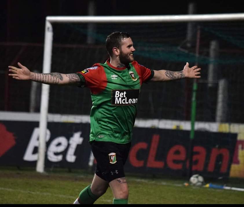 msworldwide5's tweet photo. Multiple Sclerosis Working In The Community  . Tuesday 26th February 2019  . Glentoran v Warrenpoint Town  . £43.19  . Thank you very much to everyone who donated to support people living with Multiple Sclerosis in Northern Ireland  . https://t.co/DYnlTbKouW