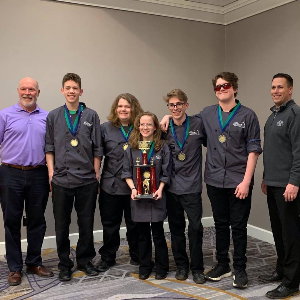 KRHAEF's tweet photo. Kansas ProStart Invitational - Culinary Competition winners are....
1st: Maize Career Academy, @MCA266
2nd: @BroadmoorBistro, @smsd_caa
3rd: Olathe Public Schools, @olatheschools
4th: Wichita Heights, @WichitaUSD259
#KSProStart #MadeInProStart https://t.co/tFG3i7p9jr