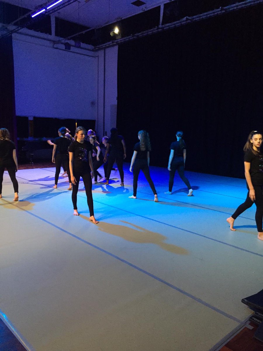 HornseySchool's tweet photo. Thatโs a wrap! Thank you to the terrific @MsThomson1 & @CpaHsg for their amazing work this evening. Safe journey home to all our students & staff @HornseySchool #dancespectacular https://t.co/3HGtdU1TeC