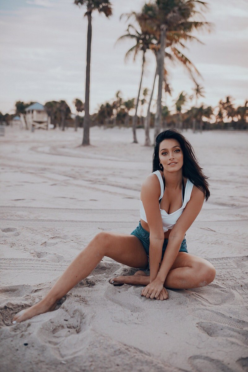 orisabatini's tweet photo. 🌅 @phraaaa https://t.co/F6oKtuBPoO