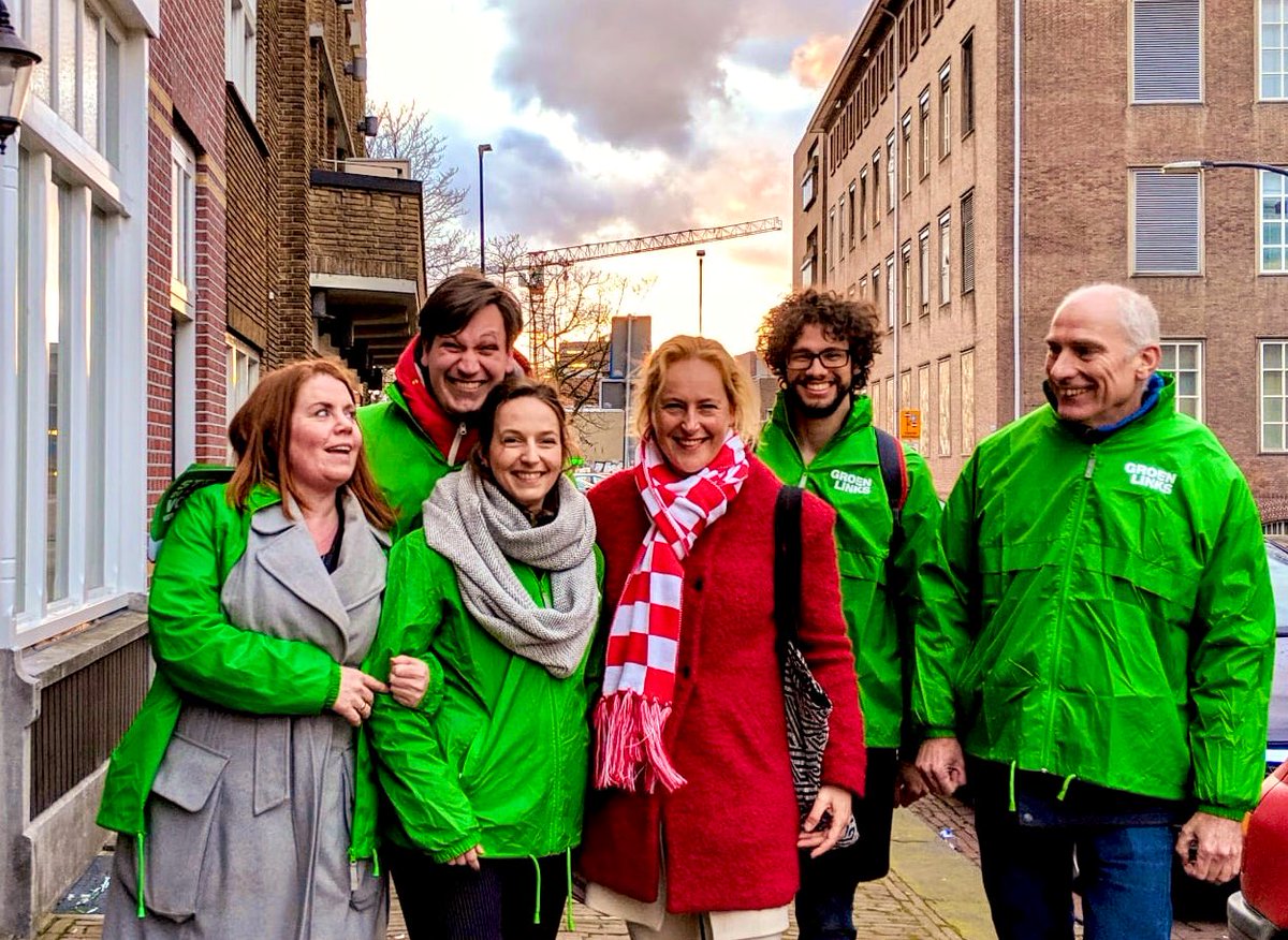 Erg leuke dag gehad in Breda. Huis aan huis met @groenlinksbreda Daarna de uitreiking van het groene lintje aan - zeer welverdiend! - <a href="/JanSchouw/">Jan Schouw</a> over zijn rol in de energietransitie via onder meer <a href="/BRESBreda/">Coöperatie BRES</a> en De Volharding.
