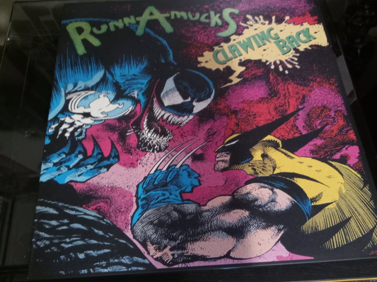 KraigoWaffles's tweet photo. Got me some #vinyl records from FL punkers @RunnAmuckS They've always got the coolest #comicbook album art covers. https://t.co/qp5nE62Uls