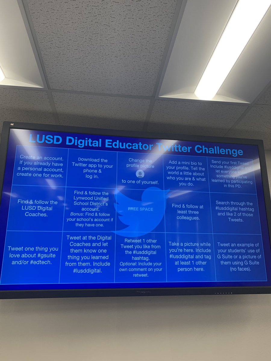 mrsbalvarez's tweet photo. Hanging out with @LUSDDigital #Twitter #educators https://t.co/NgDLH2hC4T