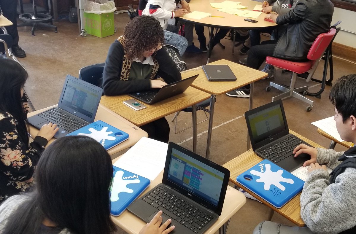 pbellisle's tweet photo. Feeling good, kids engaging & collaborating with #unrulysplats preparing to start work on making history games next week!
#HighlanderInst https://t.co/XDK63mQVge