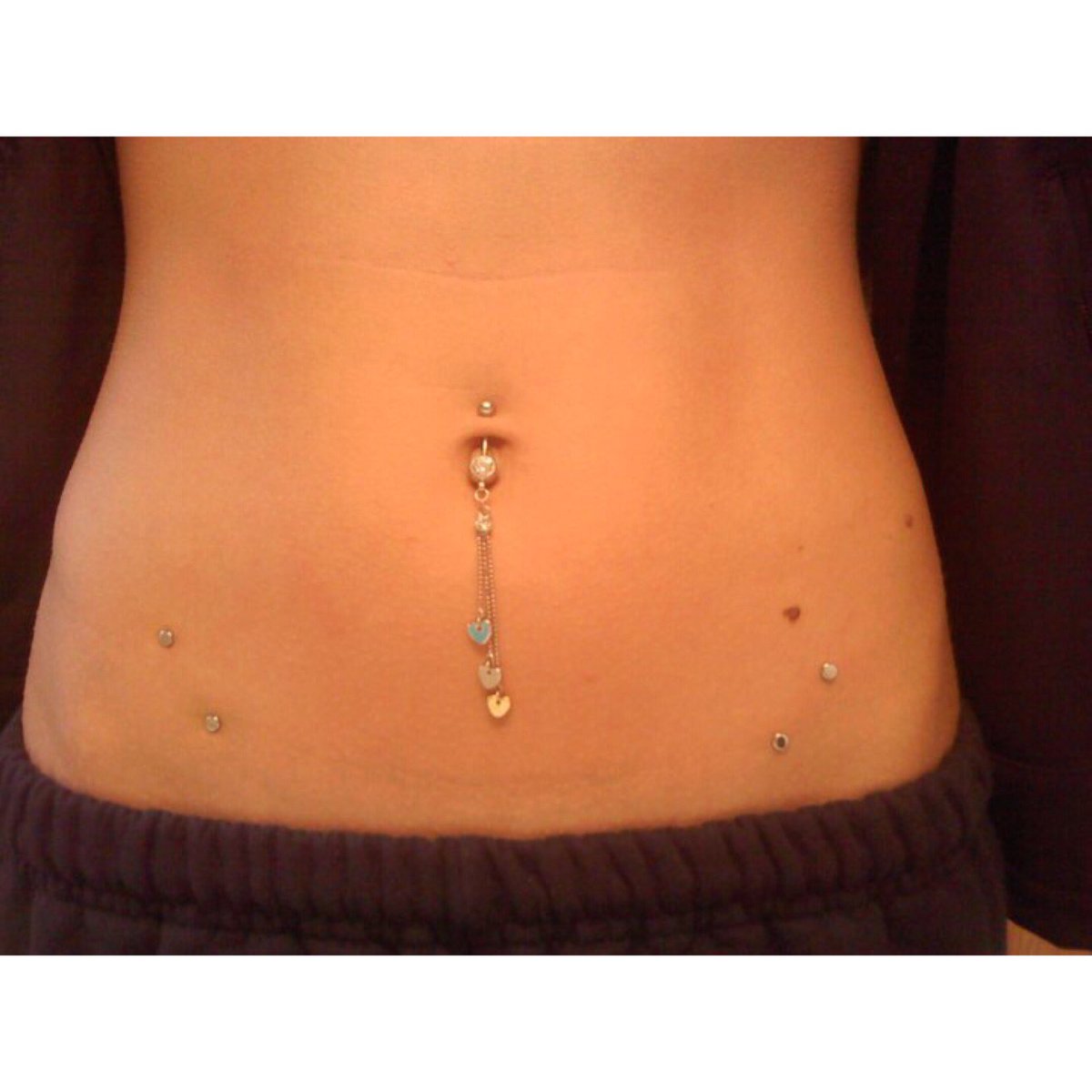 AVictoriaMusic's tweet photo. #Funfact: I used to have my hips pierced! Had them for about 6 years and finally decided to get them taken out 2 years ago because they just kept getting infected (gross😷) I do miss them though!
#TBT #HipPiercing #SurfaceBars https://t.co/rhoBIzMofO