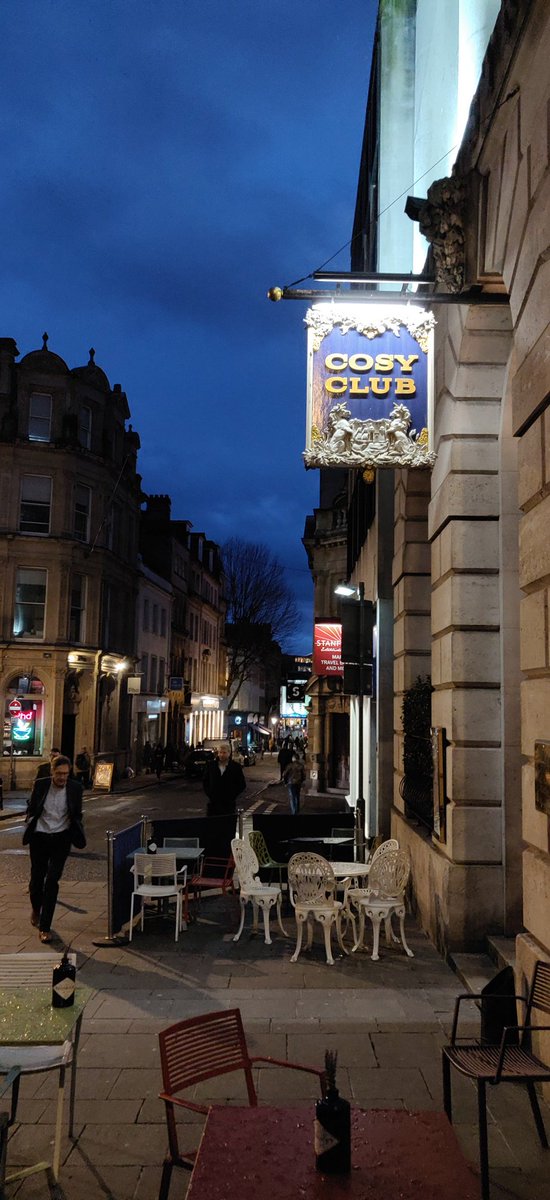 ukbuilding's tweet photo. I expect #mipim2019 is marquees, wine, sand and more sand 😀. The Cabot Club fabulous #Bristol #MIPOUT2019 event is ornate ceilings, wine, beer and more beer 😀 Ok, maybe the wrong priorities. Such an enjoyable evening catching up with people https://t.co/M5PsLgwG1y