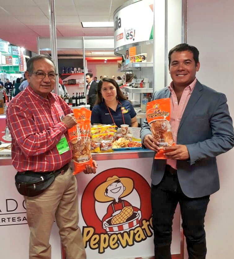 SEC_Coahuila's tweet photo. #Pepewates es una empresa saltillense participante en la Expo #ANTAD & Alimentaria 2019.
"Se logran muchos acuerdos con cadenas comerciales que detonan el crecimiento de PyMEs y donde podemos darnos a conocer tanto nacional como internacionalmente", José Antonio Lopez. https://t.co/w3M5mT2eLp