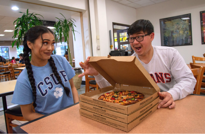 CSUFDining's tweet photo. Pieology in the TSU Food Court now has three plant proteins to enjoy. Try the delicious vegan Diced Chicken, full flavor vegan Italian Sausage or the yummy vegan Beef Meatballs. Learn more about other plant proteins on campus: https://t.co/b86rJf1imw. #csuf #csufdining #vegan https://t.co/Yw3Jcf1lNv