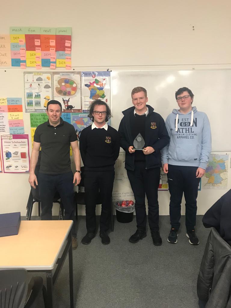 moatecs's tweet photo. Congratulations to our Senior Applied Maths teams placing 1st and 2nd in the Midlands IAMTA senior quiz this evening. They will now go on to represent the Midlands in the national finals at the end of the month #Moatecs https://t.co/SmOJhjjXrC