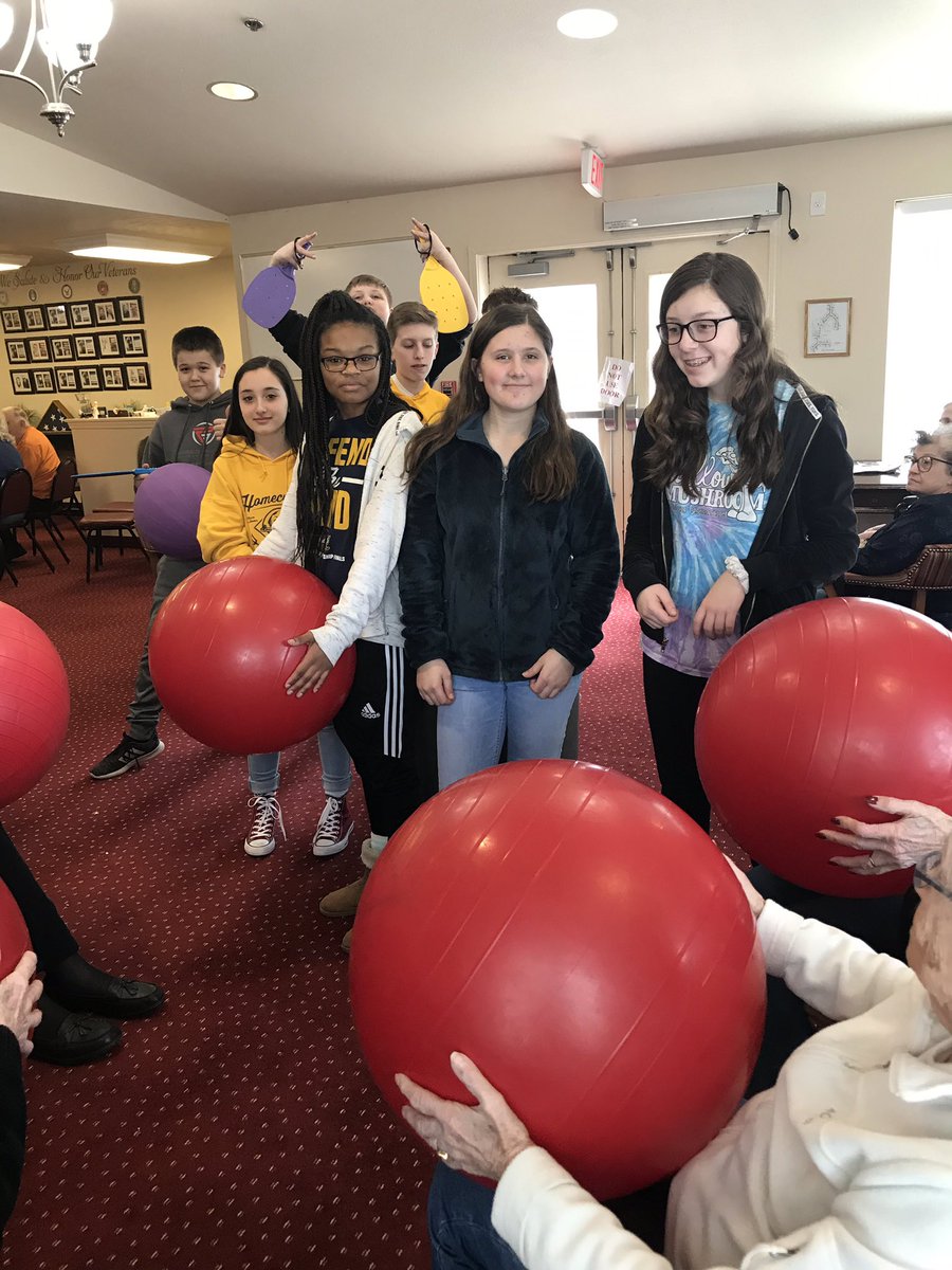 tmsgymtimidator's tweet photo. Fun day watching TMS students teach physical activity to seniors from Mulberry Gardens! Amazing experience! https://t.co/6BRUu7reDl
