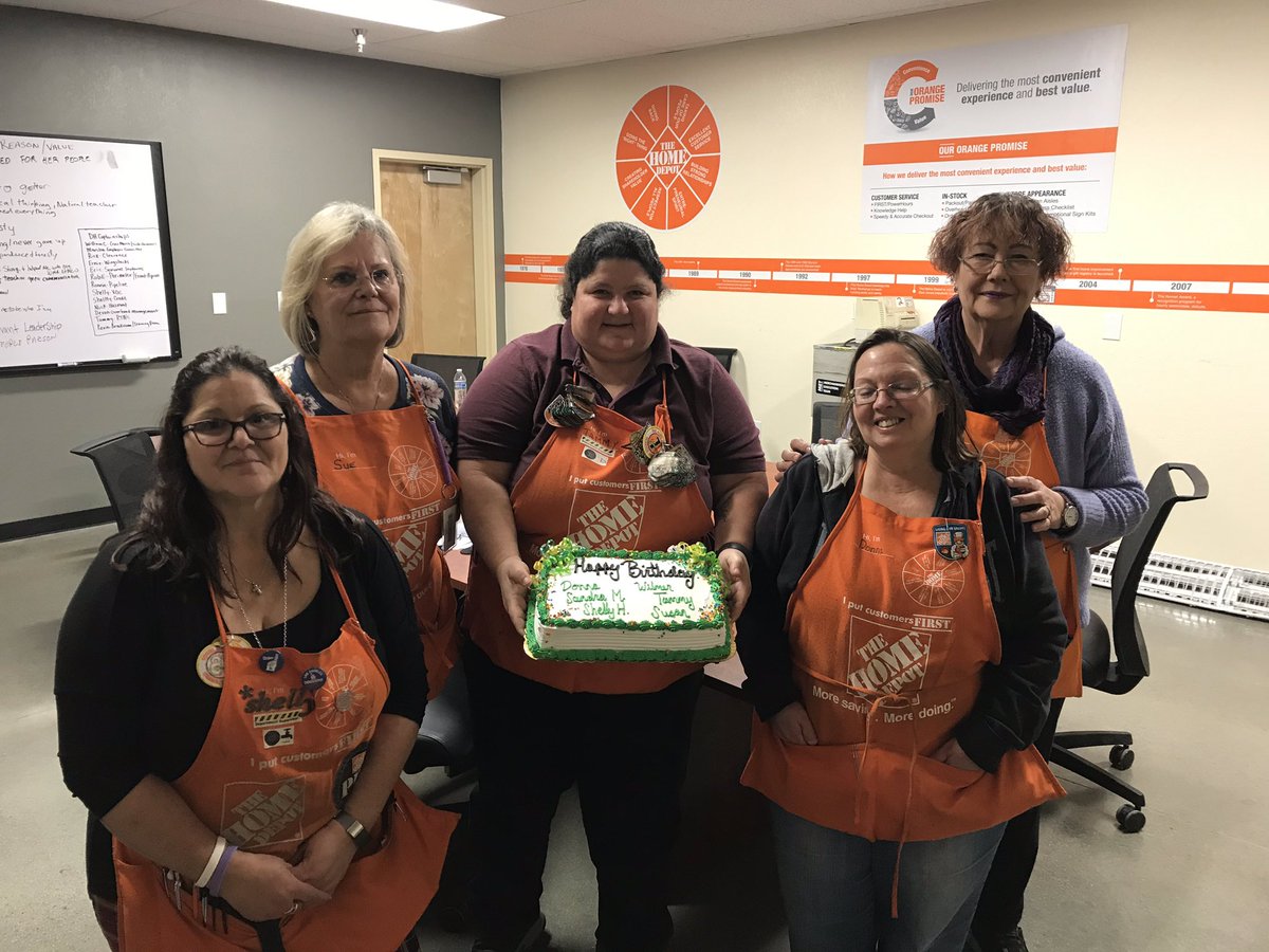 specialty1089's tweet photo. Happy Birthday to the #1089 March birthdays!! Set and ready to go for our monthly town hall! https://t.co/BRwXVOsZIp