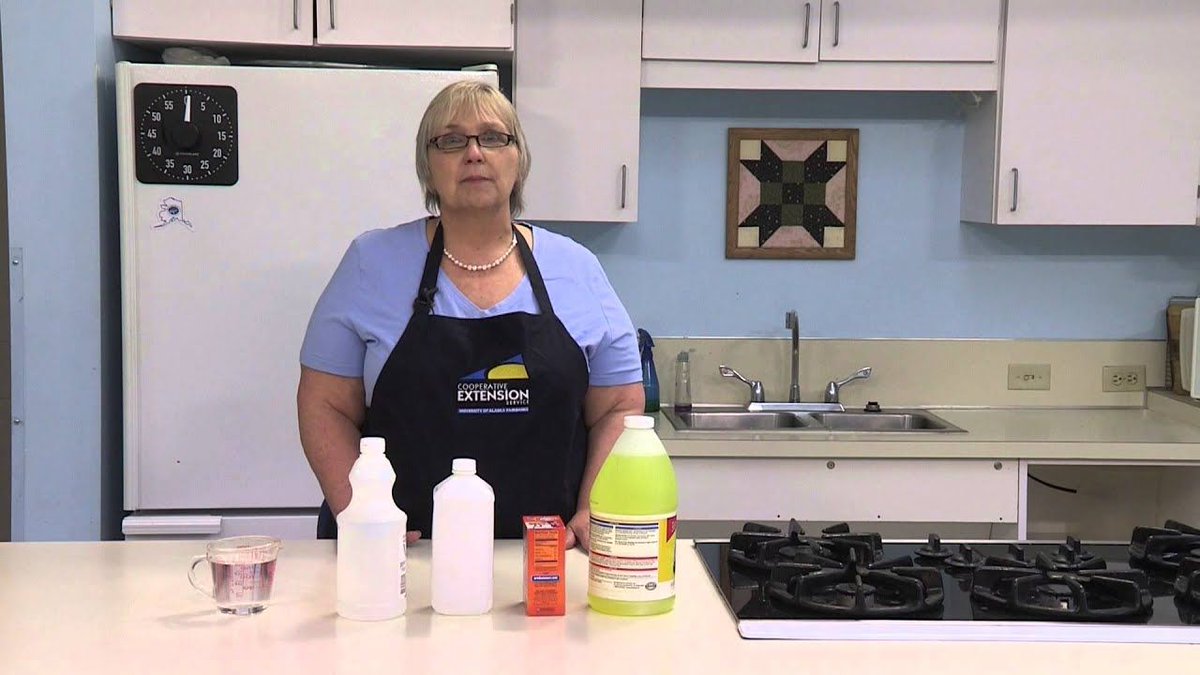 Spring cleaning can be done easily with products you probably already have around the house. Retired Extension agent Roxie Dinstel has tips and methods to clean with things like baking soda and vinegar in this video! buff.ly/2CnMctu