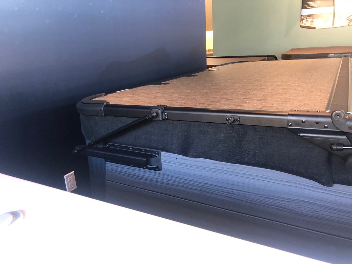 SmartopSpaCover tweet media