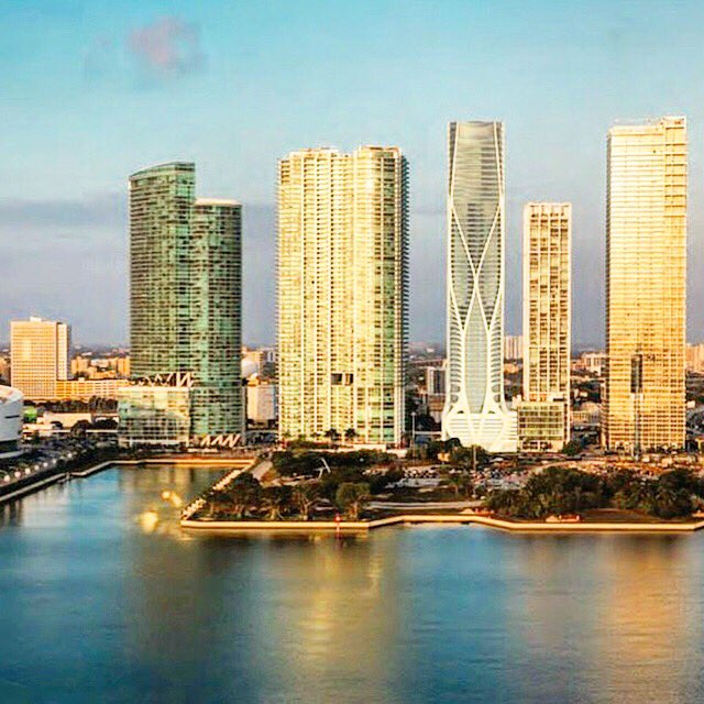 IrealtorinMiami's tweet photo. For more information including floor plans and pricing, contact me directly at 📞 +1 (305) 842-1794 or via email at 📩 Tatyana2003@gmail.com #miami #miami🌴 #miamilifestyle #miamistyle #miamiblogger #miamirealtor #miamiflorida #miamiarchitecture #miamiarchitect #miamilife #майами https://t.co/zRume3rBiV