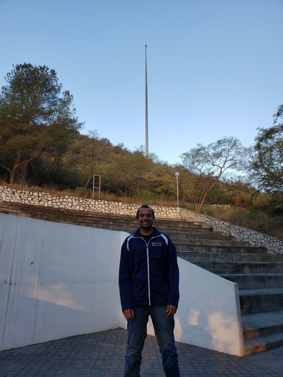 DharodSunny's tweet photo. #MsBGlobal #bandera #sinbandera #topaz #monterrey https://t.co/ZMXvuNtTSy