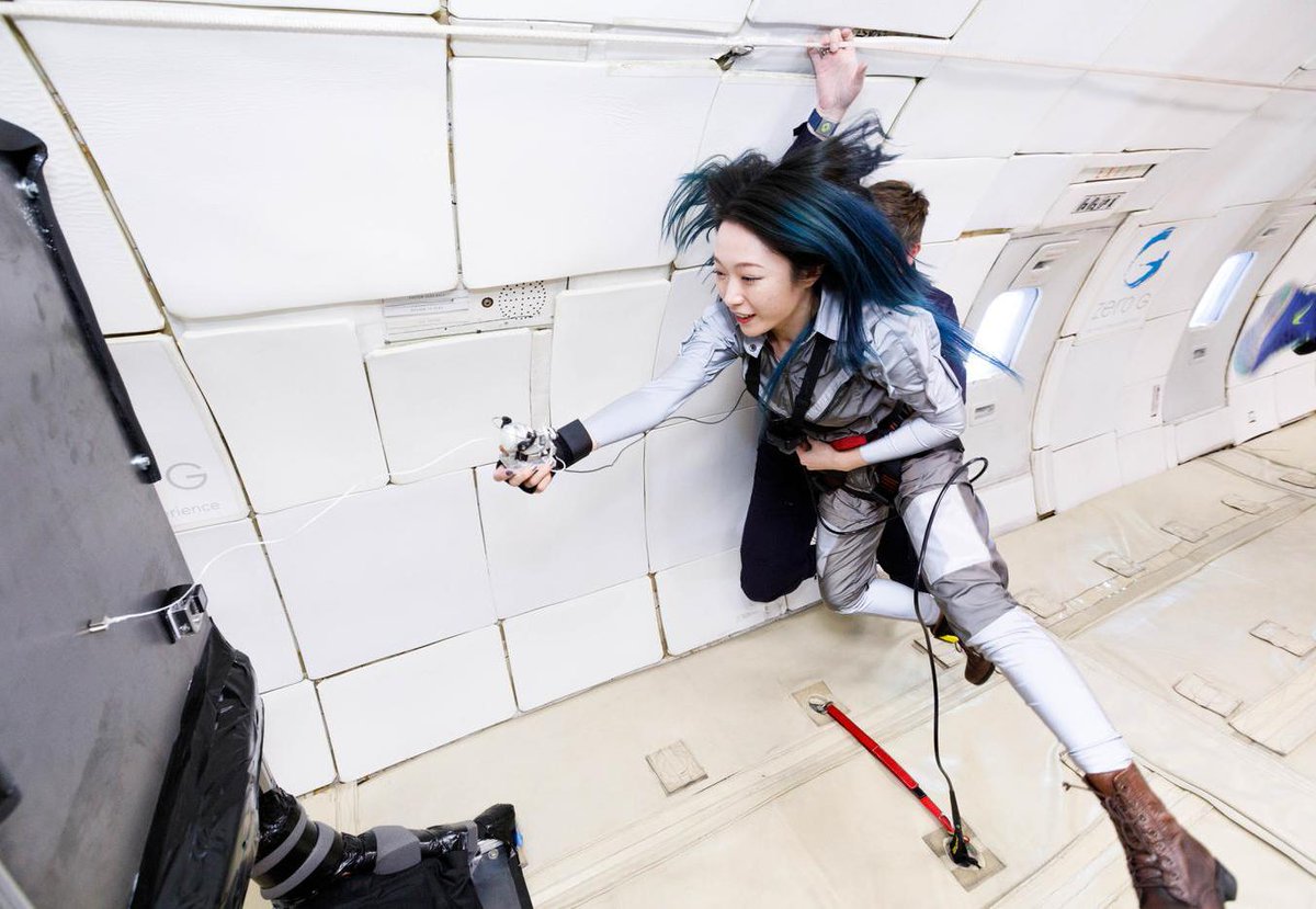 MistyWestYVR's tweet image. Xin Liu is the Arts Curator in Space Exploration at @medialab and the creator of the #OrbitWeaver. She will also be on our #FirstPrinciplesFirst panel at @sxsw this coming Sat, Mar 9 and we are so excited to have her.
schedule.sxsw.com/2019/events/PP…  #SXSW #SXSW2019