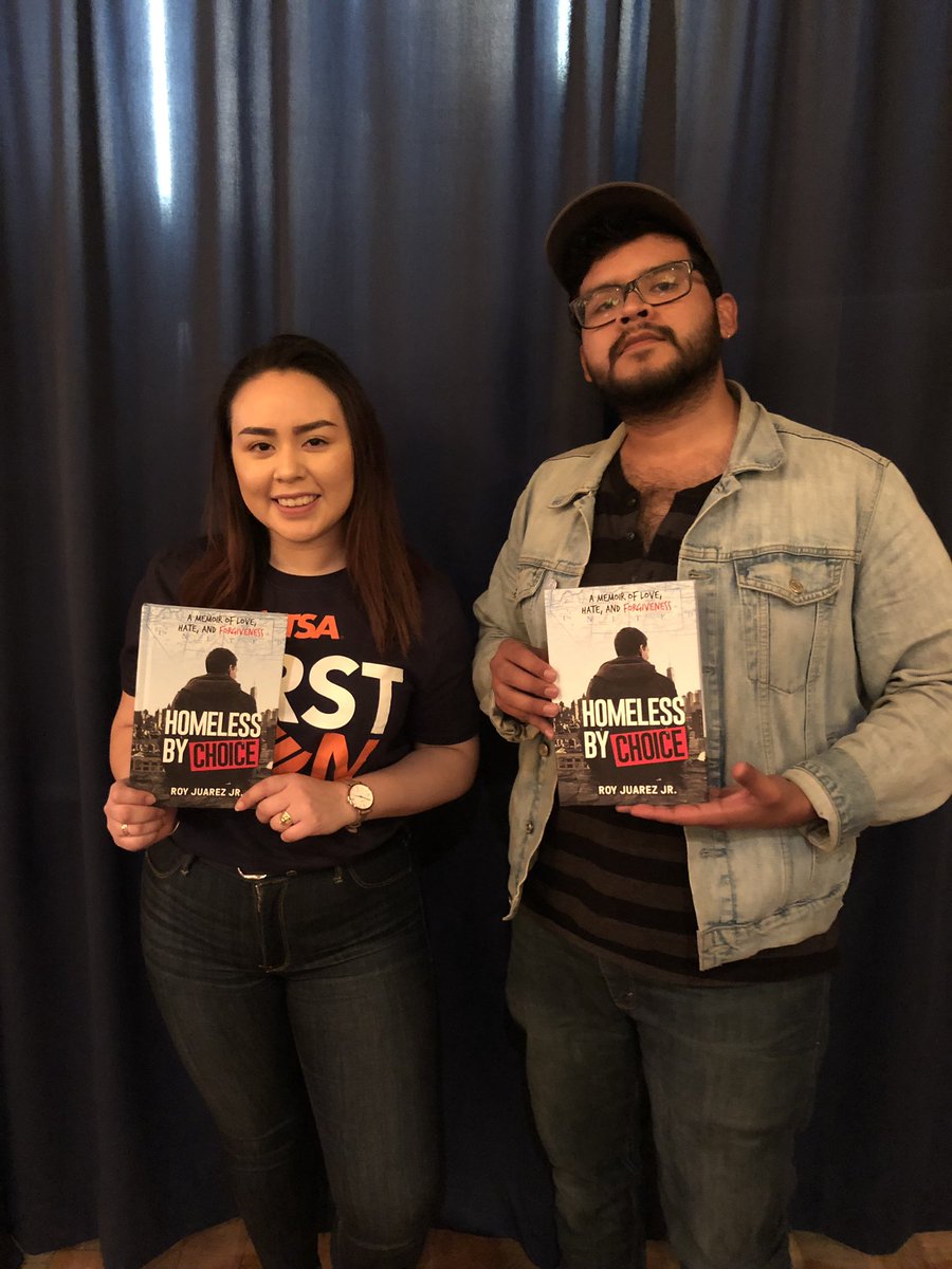 UTSA's tweet image. First-Gen Fest is going strong tonight at the First-Gen Mix &amp;amp; Mingle 🤙🏽 The event starts at 5:00 in the Denman Room, followed by "Homeless by Choice" ft. Roy Juarez Jr. 🔸🔹 Free t-shirts and nachos will be provided, so definitely check it out 👏🏼 #UTSA #FirstGenFest19 @utsa_fgtsc