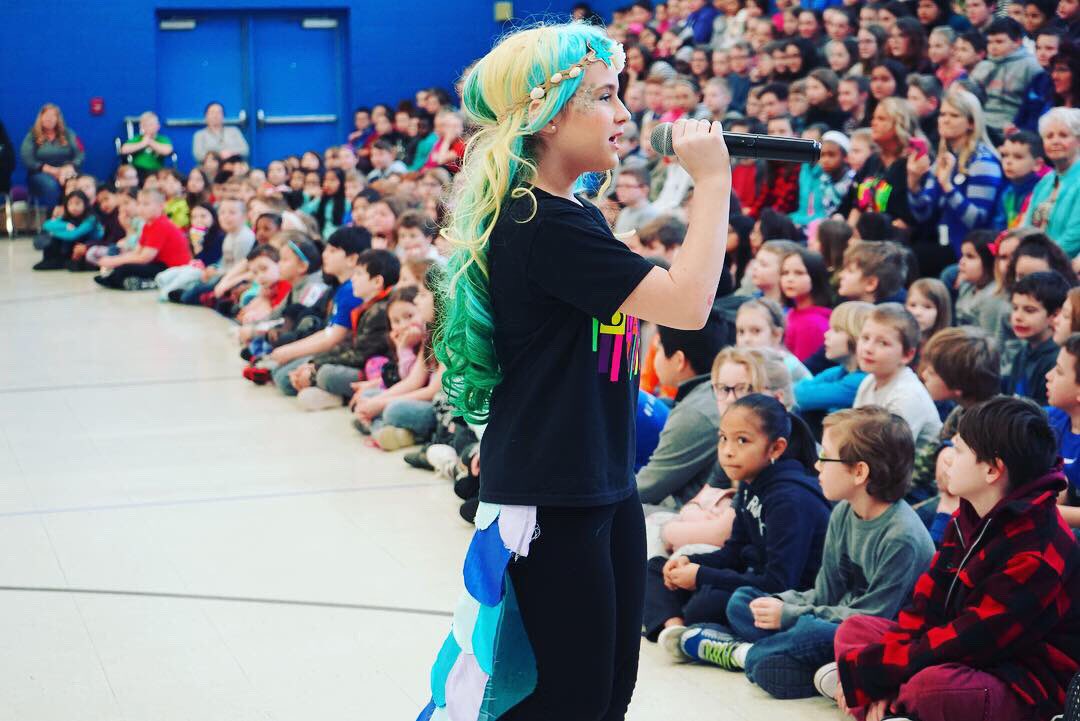 GCCSchools's tweet image. Jonathan Jennings Elementary’s JJ Beats group created a musical about choosing kindness and hit the road performing at elementary schools across the district. Their tour concluded at their home school today! #gccsPRIDE #WeAreGCCS