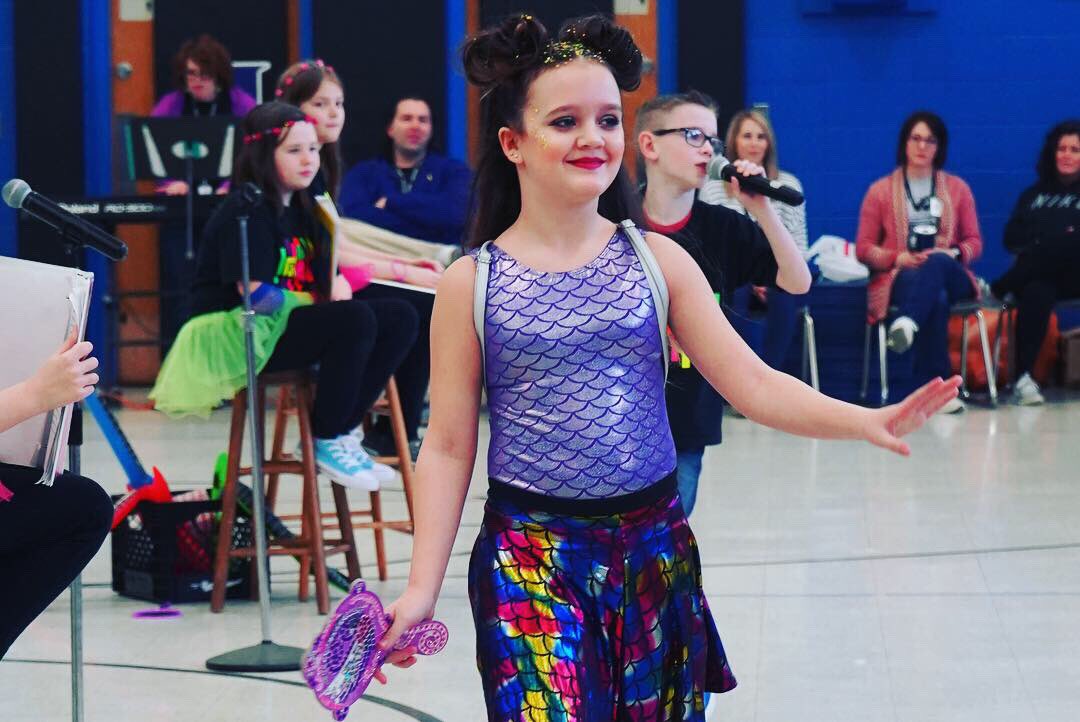 GCCSchools's tweet image. Jonathan Jennings Elementary’s JJ Beats group created a musical about choosing kindness and hit the road performing at elementary schools across the district. Their tour concluded at their home school today! #gccsPRIDE #WeAreGCCS