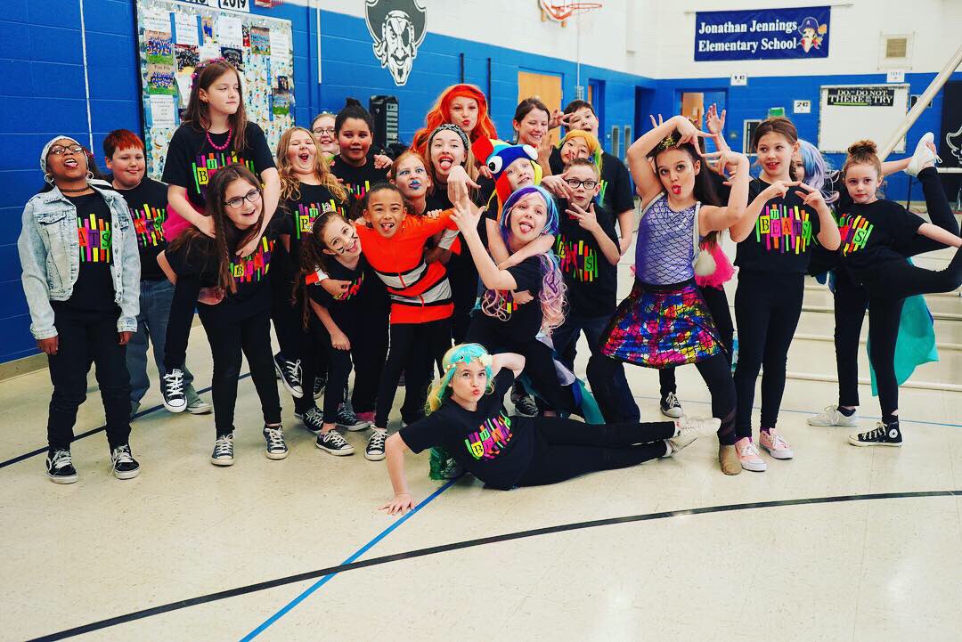 GCCSchools's tweet image. Jonathan Jennings Elementary’s JJ Beats group created a musical about choosing kindness and hit the road performing at elementary schools across the district. Their tour concluded at their home school today! #gccsPRIDE #WeAreGCCS