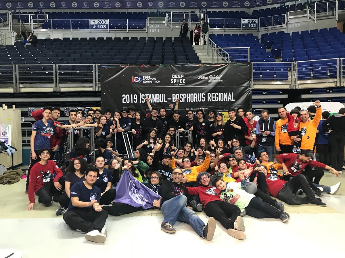 sinanehir's tweet photo. @EyubogluEgitim takımı #6388 @wwr_robotics #2019deepspace #bosphorusregional2019 da zorlu 3 gün sonunda finalist olduk Houston da dünya şampiyonada olacağız Müttefiklerimize organizasyonda ve yarışma da yer alan tüm takımların emeklerine sağlık. #frcturkey #fikretyukselfoundation https://t.co/RH8MOW35sU