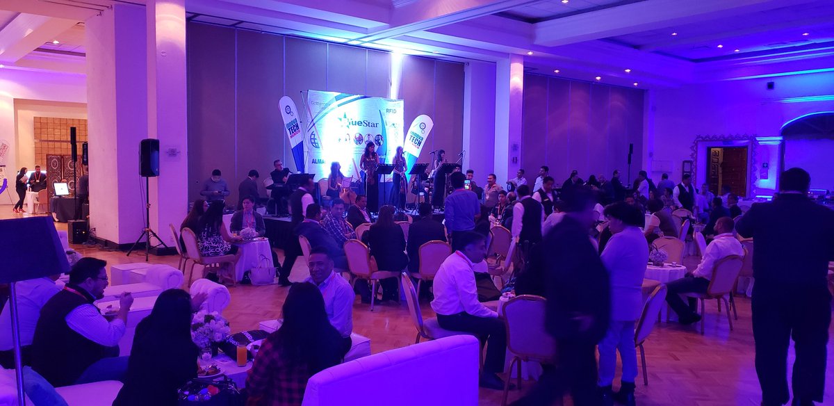 BluestarMx's tweet photo. Gracias a todos nuestros amigos y clientes por este espectacular momento. #Innovatech 2019 https://t.co/sL7rUVNeLO
