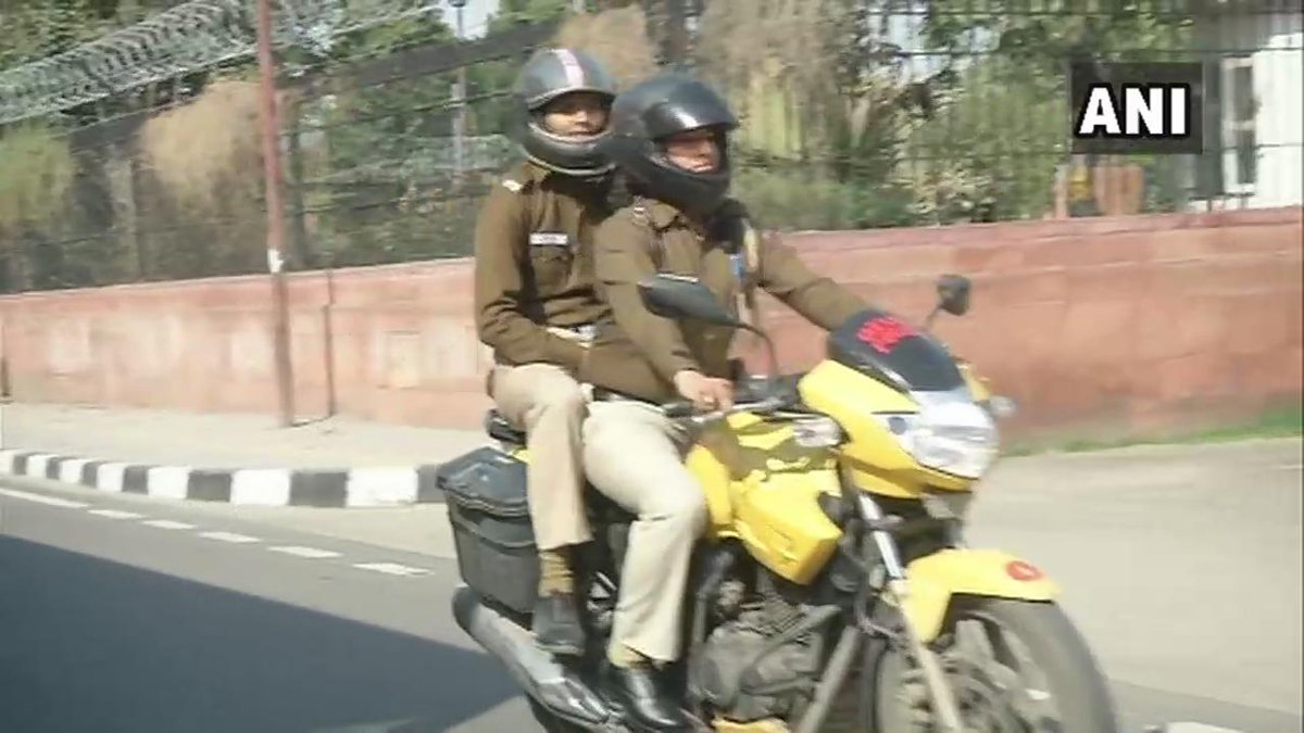 ANI's tweet photo. Delhi: Women cops patrol in Delhi, creating awareness about apps by police for women safety. Sub Inspector Saris Khan says, "Being a woman sub inspector is a little demanding but you're helping someone, there's nothing that can define that satisfaction" #InternationalWomensDay https://t.co/NNfobMDg8w