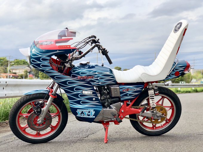 アキラハン 旧車 YYF CBX ゼファー アキラアップハンドル アキラハン音