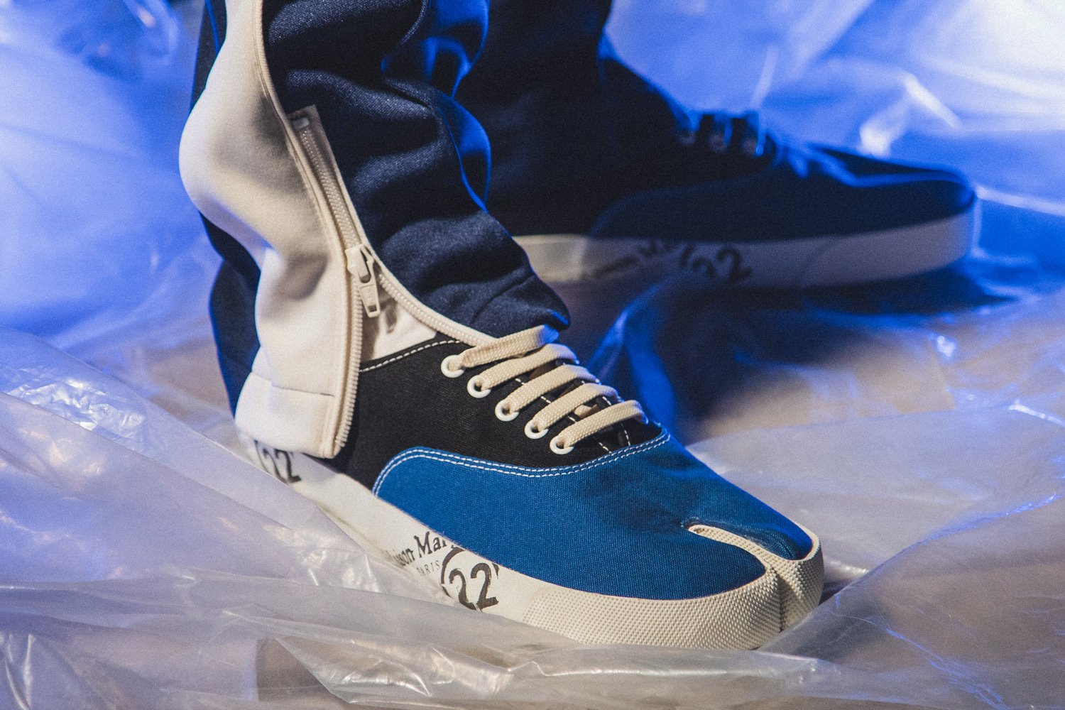 ★Maison Margiela★ Tabi Sneakers Light Blue S37WS0578P5345H Embroidered Tabi Sneakers in Light Blue Denim – SVRN