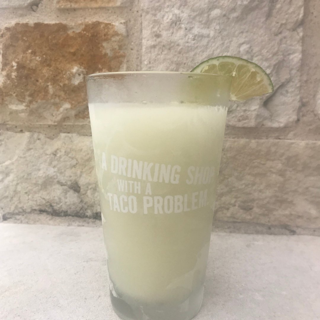 FuzzysTemple's tweet photo. Happy Thursday!  $2 Margs all day!🍹 https://t.co/Dt7f5UhPr4