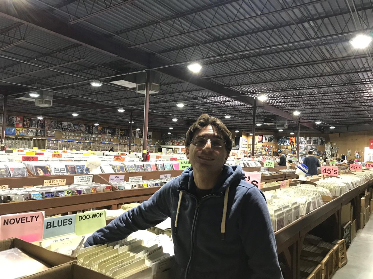 VietnamWarSongs's tweet photo. Major record hunting tour. Starting with Forever Young Records in Fort Worth TX. Only 250,000 + #vinyl #VietnamWar https://t.co/hehDK1xwRT