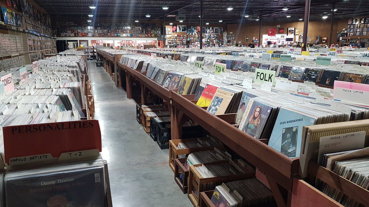 VietnamWarSongs's tweet photo. Major record hunting tour. Starting with Forever Young Records in Fort Worth TX. Only 250,000 + #vinyl #VietnamWar https://t.co/hehDK1xwRT