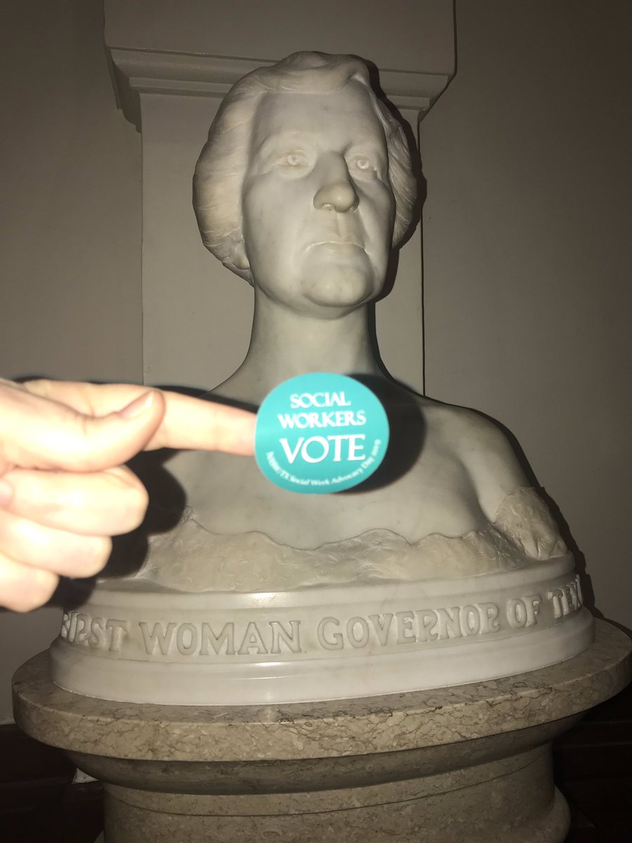 TexasBrandiJo's tweet photo. Social Work Advocacy Day fell during Social Work Month and the day before International Womenβs Day so I felt it was appropriate to show my teal in front of the first woman governor of Texas! #txicfwteal #NASWTX @TXICFW #SWAD2019 #TarletonSWDAL2019 https://t.co/fxaXRiWdEc