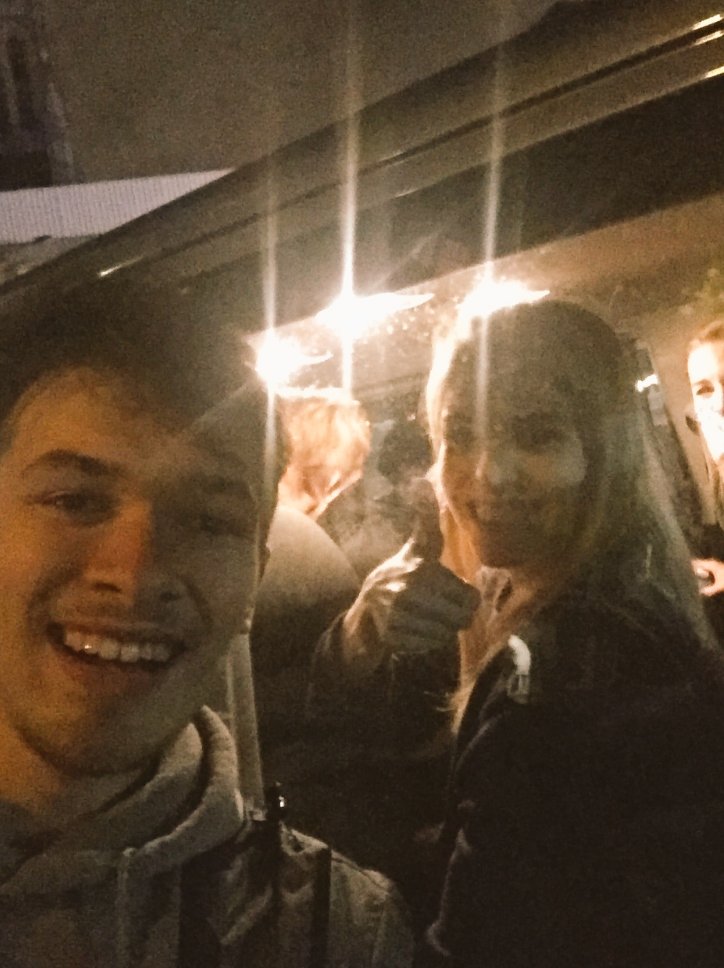 nickbieber's tweet photo. Two years after @londongrammar released their last album #TruthIsABeautifulThing, I've been informed by a friend that a new album is FINALLY in the works! 😁😍 Please be true! 🤞 Have missed their music so much 😫 #LondonGrammar https://t.co/q435DUZ6Wp