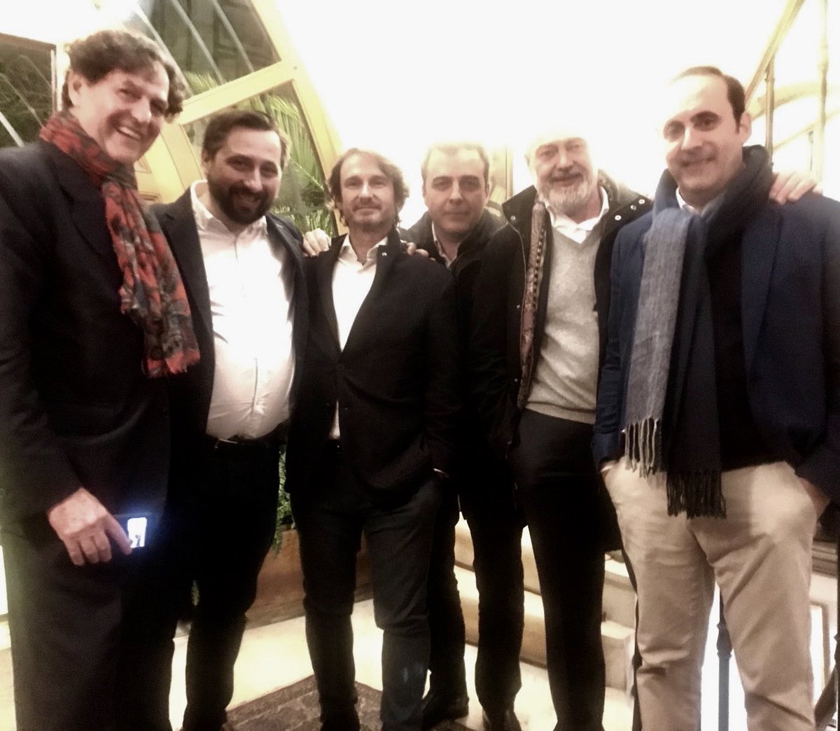 AurelioGdS's tweet photo. Esta noche en casa de David Hatchwell #excem @OurCrowd con la delegación de @Cofares : Eduardo Pastor,,Gaspar Linares, Juan Blanco, Mikel Gastearena, José Luis Sanz y @AurelioGdS @the_heroes_club  @OurCrowd 2019OurCrowdGlobalInvestorSummit #OCSummit19, https://t.co/Y6IRiTZxhs. https://t.co/A4os0snAkw