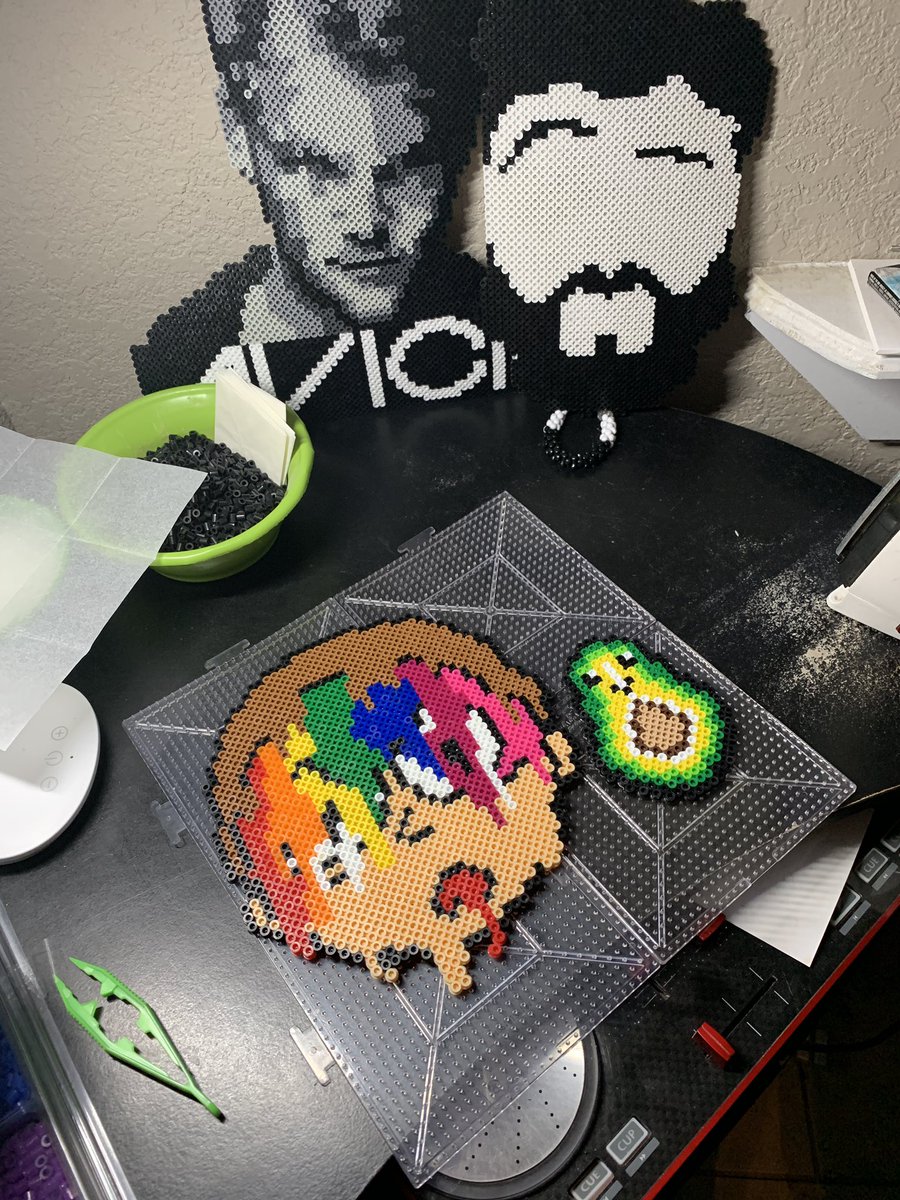 djmbeltran's tweet photo. 2 more smaller pieces added to the collection! Can’t wait to give them to the people I’ll be meeting this year! #PerlerTherapy #Morty #Avocados #EdmAf #EDMTwitter #RaveLife @barbanortena @SmittyIceSmitty @crystalisuhbear @Sam_JP_ https://t.co/IW7Lg4GyeT