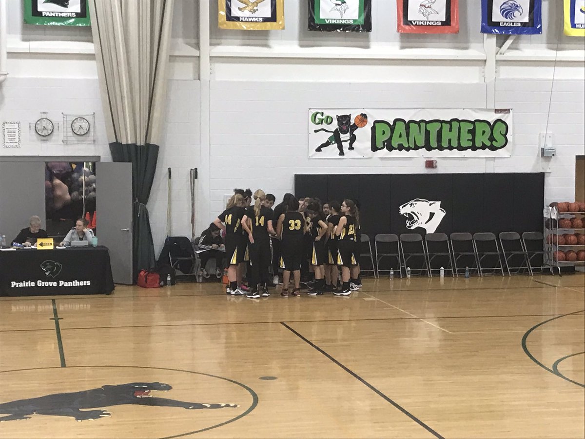 HarvardJrHigh's tweet photo. Congratulations to the 7th grade Girls’ Basketball team on an unforgettable season! The ladies finished 2nd in the MNC Conference after a hard fought battle against a tough GK squad! We will build on this success moving forward! #HornetTough #LetTheMagicContinue https://t.co/qMArkG1Qpy