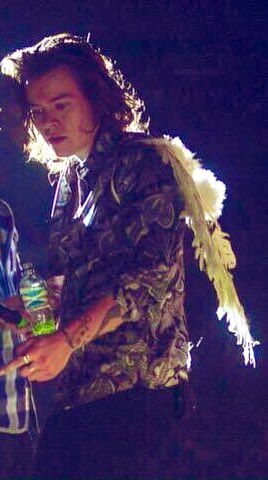 HSDailyMedia's tweet photo. 8 HOURS TO GO⌛️

WE CAN NOT LET OUR BABY LOSE, HE NEEDS US‼️

🔘I WANT HERE THE HIGHEST NUMBER OF RT &amp; REPLIES UNTIL THE VOTING CLOSES!

•RETWEET
•REPLY
•QUOTE
E V E R Y T H I N G YOU CAN!

DONT IGNORE IT PLEASE, YOU ARE IGNORING HARRY
#StillTheOne #BestCoverSong #iHeartAwards https://t.co/PmKwPqSBai