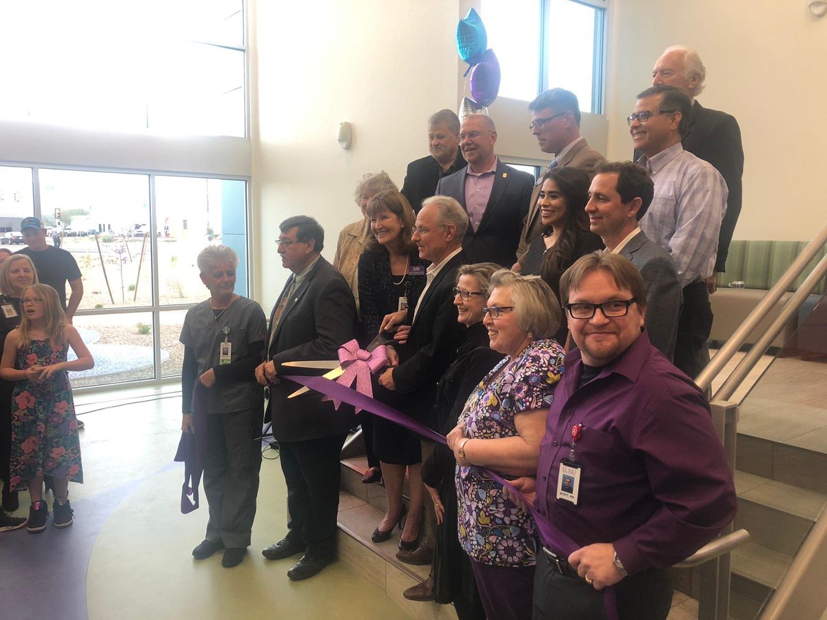 ConsulMexTuc's tweet photo. @ConsulMexTuc felicita a @ElRioHealth por la inauguración de sus nuevas instalaciones #Cherrybell, las cuales serán de gran ayuda para la comunidad. https://t.co/6S3HWB9UqM