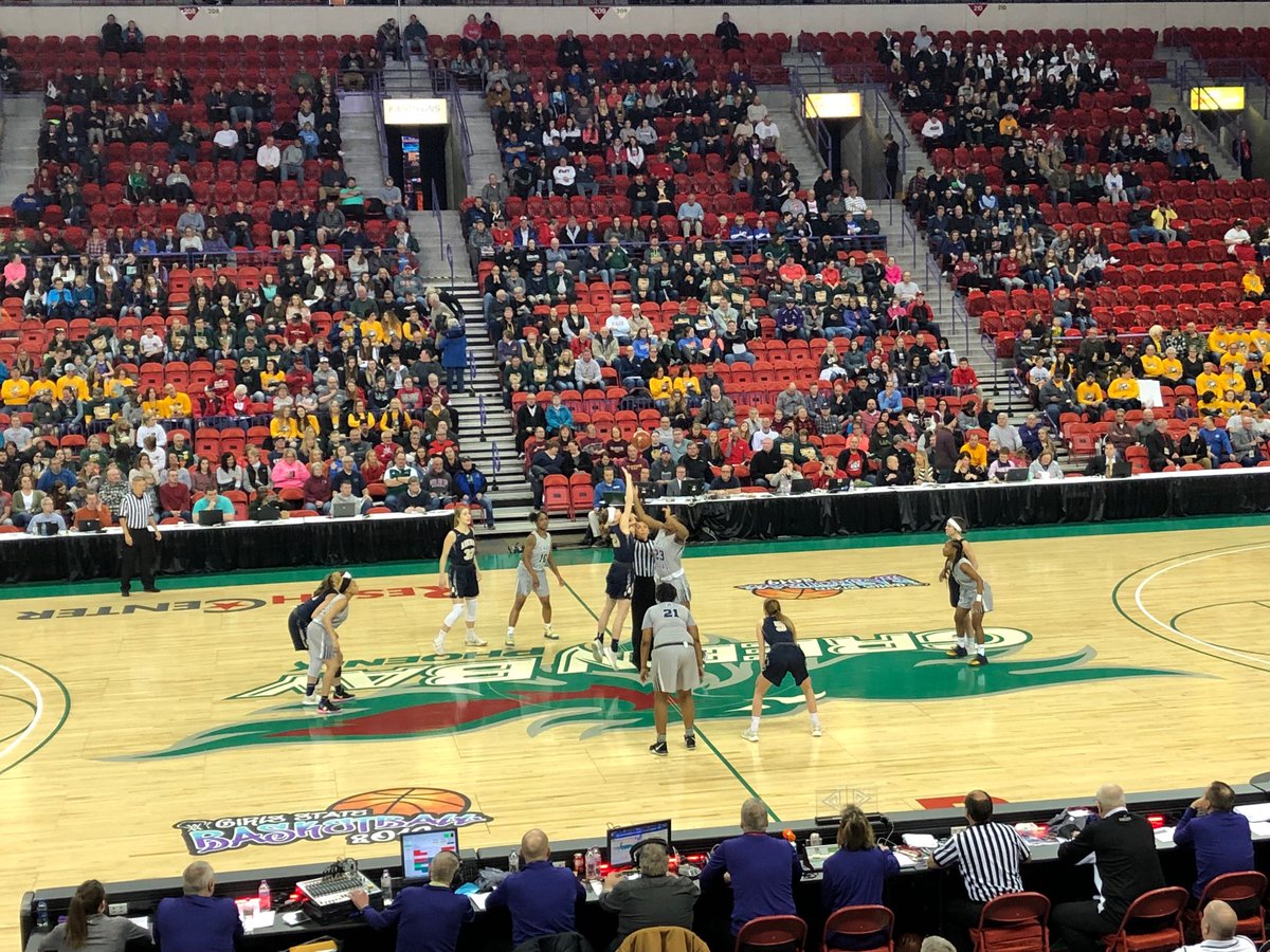 coachknfdl's tweet photo. Session #2 #stategb #wiaa https://t.co/LqTxqUwQK5