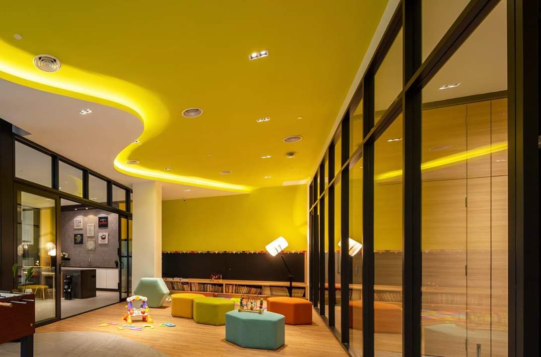 MTC_twt's tweet photo. A parquet floor portrays a hint of luxury and extra warmth in the children's reading area cum playroom within the sales office and gallery of property developer, UEM Sunrise Berhad, in Mont Kiara, Kuala Lumpur.
📸: Nu Infinity
#ACaseForTimber
#myCommodity
#myMPI https://t.co/yNnMetJbKd