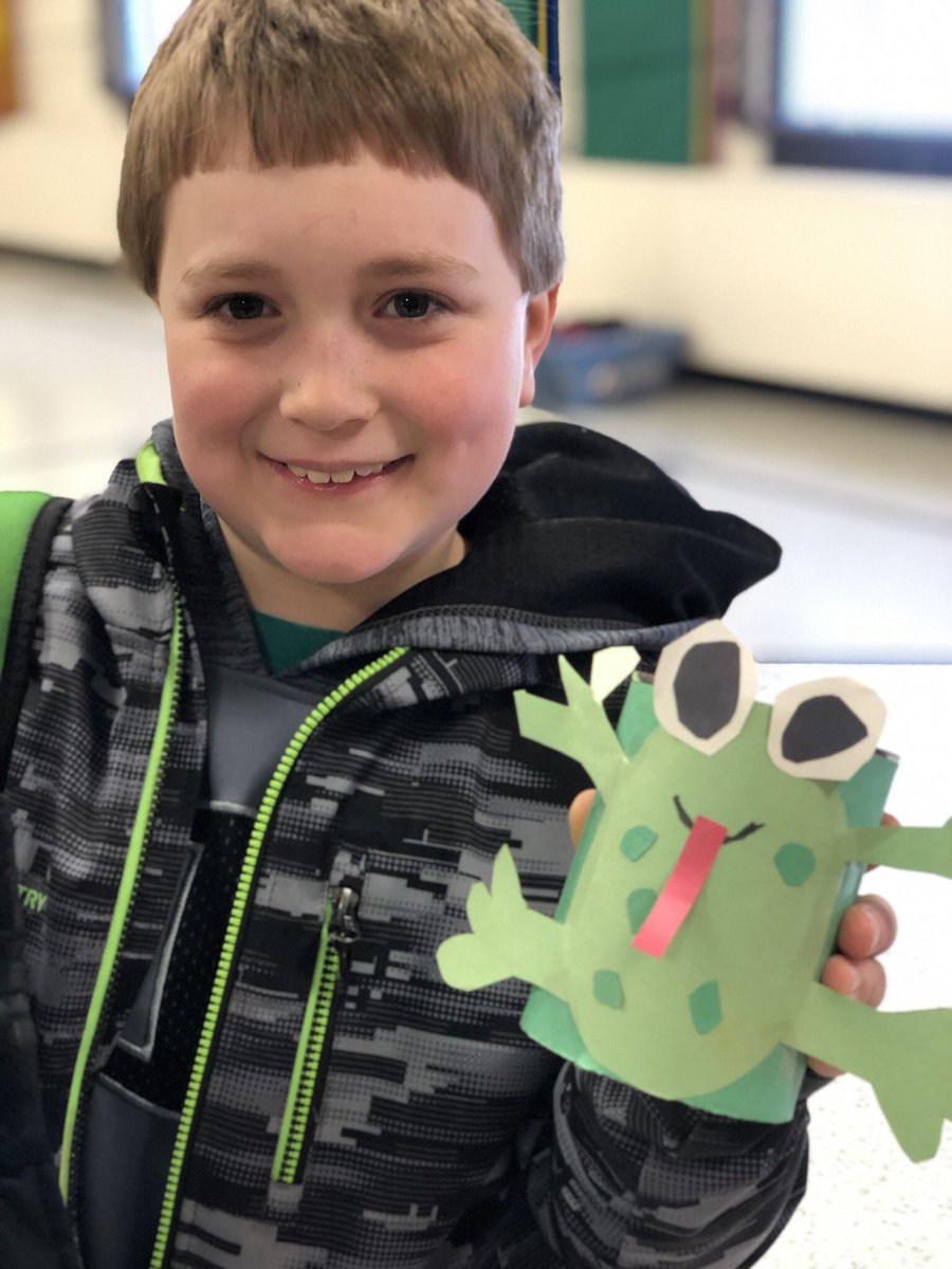 shortartists's tweet photo. Look at the cute cans that came on today for our “CutestCanContest” 💕 Cans are due after break @MortonPRIDE #end68hoursofHunger #OnceACard https://t.co/SHkwE4JRha